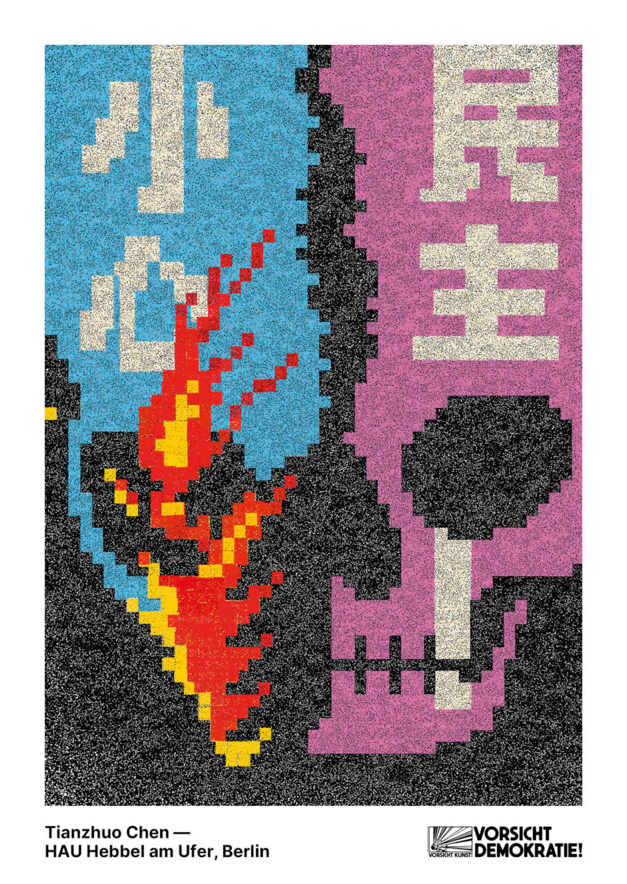 Grafische Darstellung mit bunten Pixeln, die Feuer und einen Sch&auml;del zeigt, erg&auml;nzt durch Texte und lebendige Farben.
